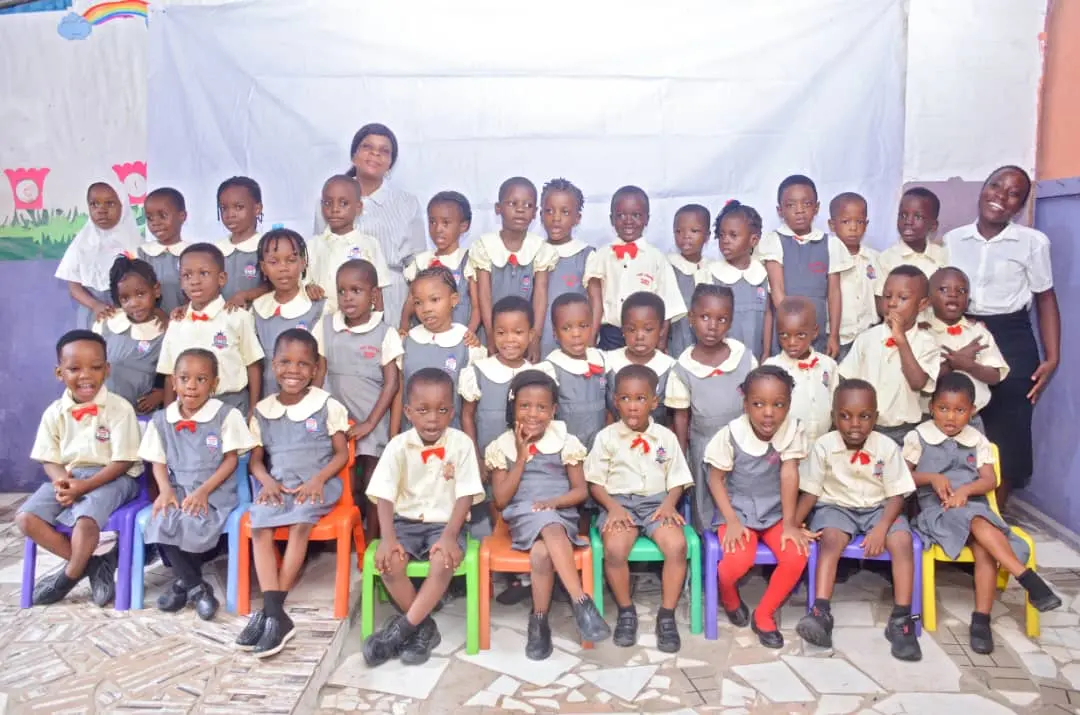 Topcrown School pupils and teachers